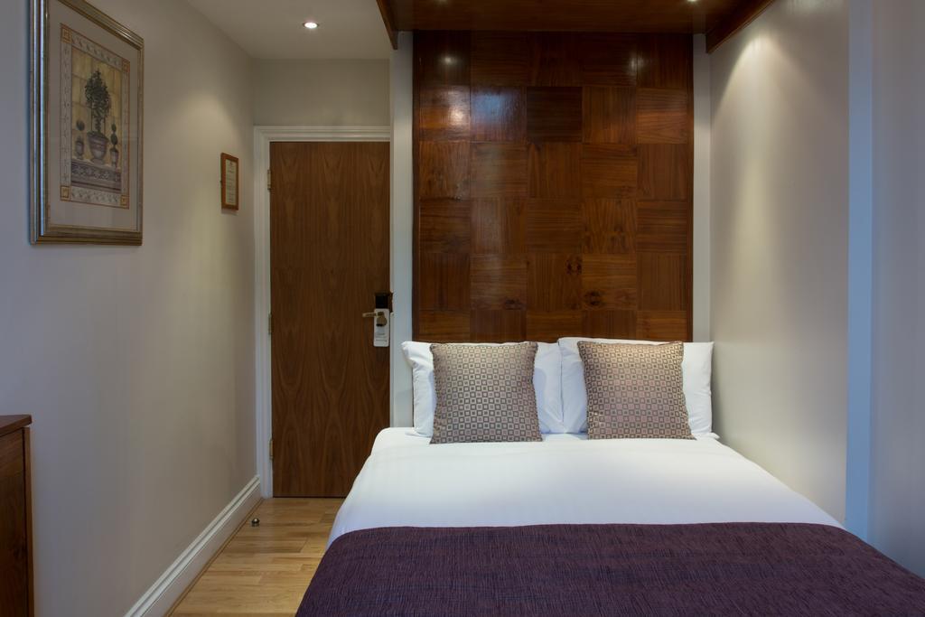 Double Room,700486798:JPEG